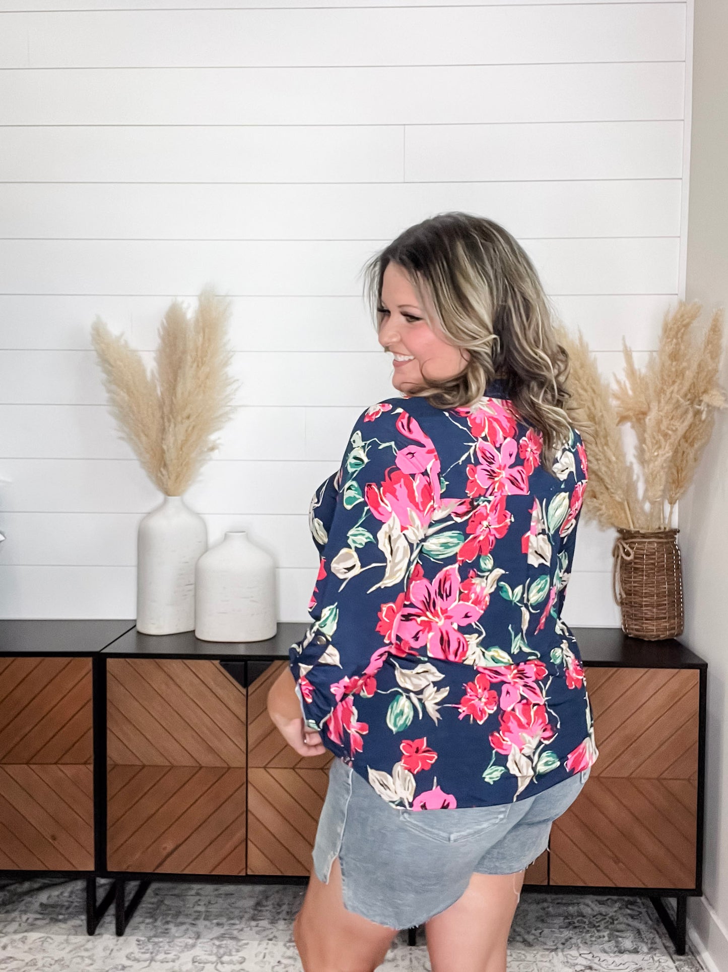 "Mykelti" Floral Lizzy 3/4 Sleeve Split Neck