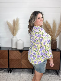 Dear Scarlett "Stealthy" Floral 3/4 Sleeve Split Neck Tops