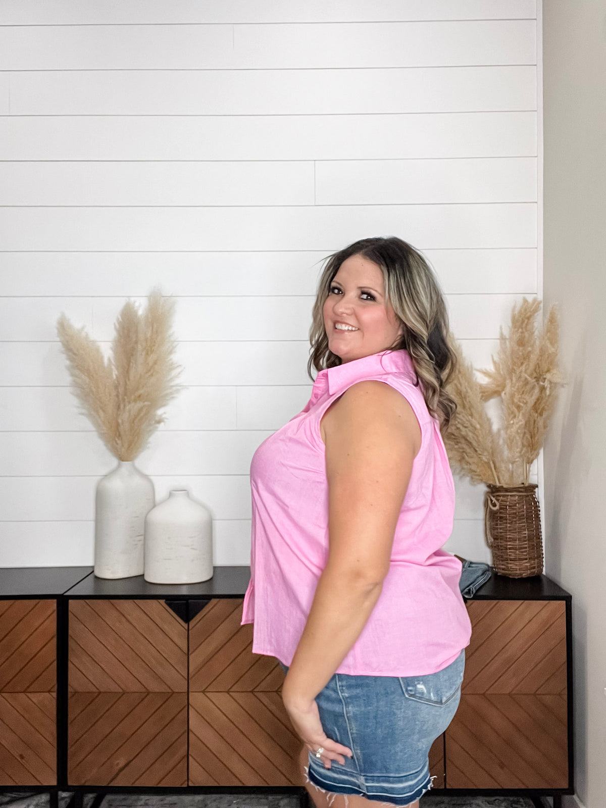 "Kailyn" Pintuck Sleeveless Button Up