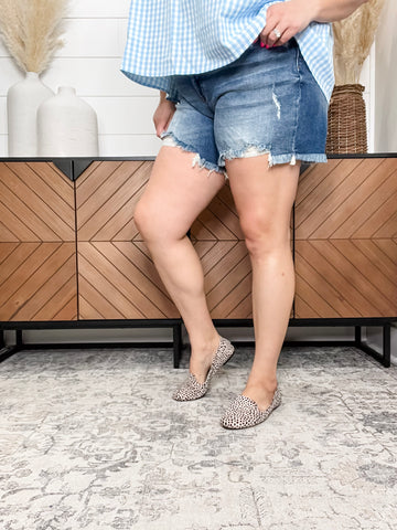 Judy Blue "Lose It" 2 Button Dad Shorts