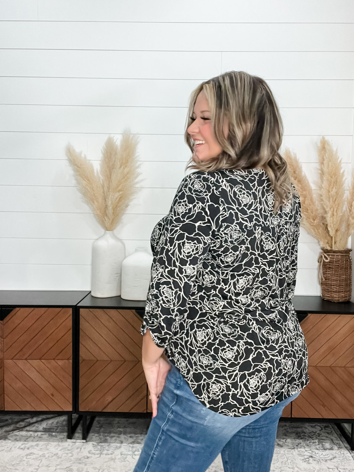 Dear Scarlett "Panda" 3/4 Sleeve Split Neck