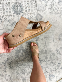 Very G "Noah" Wedge Sandal (Tan)