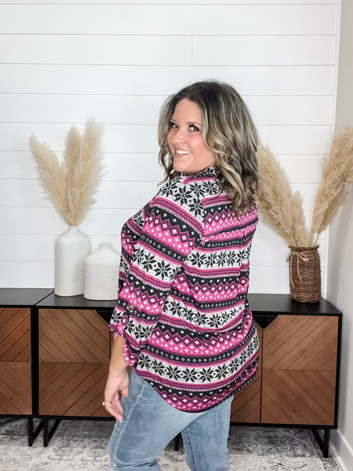 Dear Scarlett "Scrooge" 3/4 Sleeve Split Neck Tops