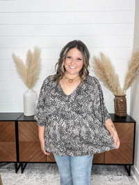 Dear Scarlett "Moment" V Neck 3/4 Bell Sleeve