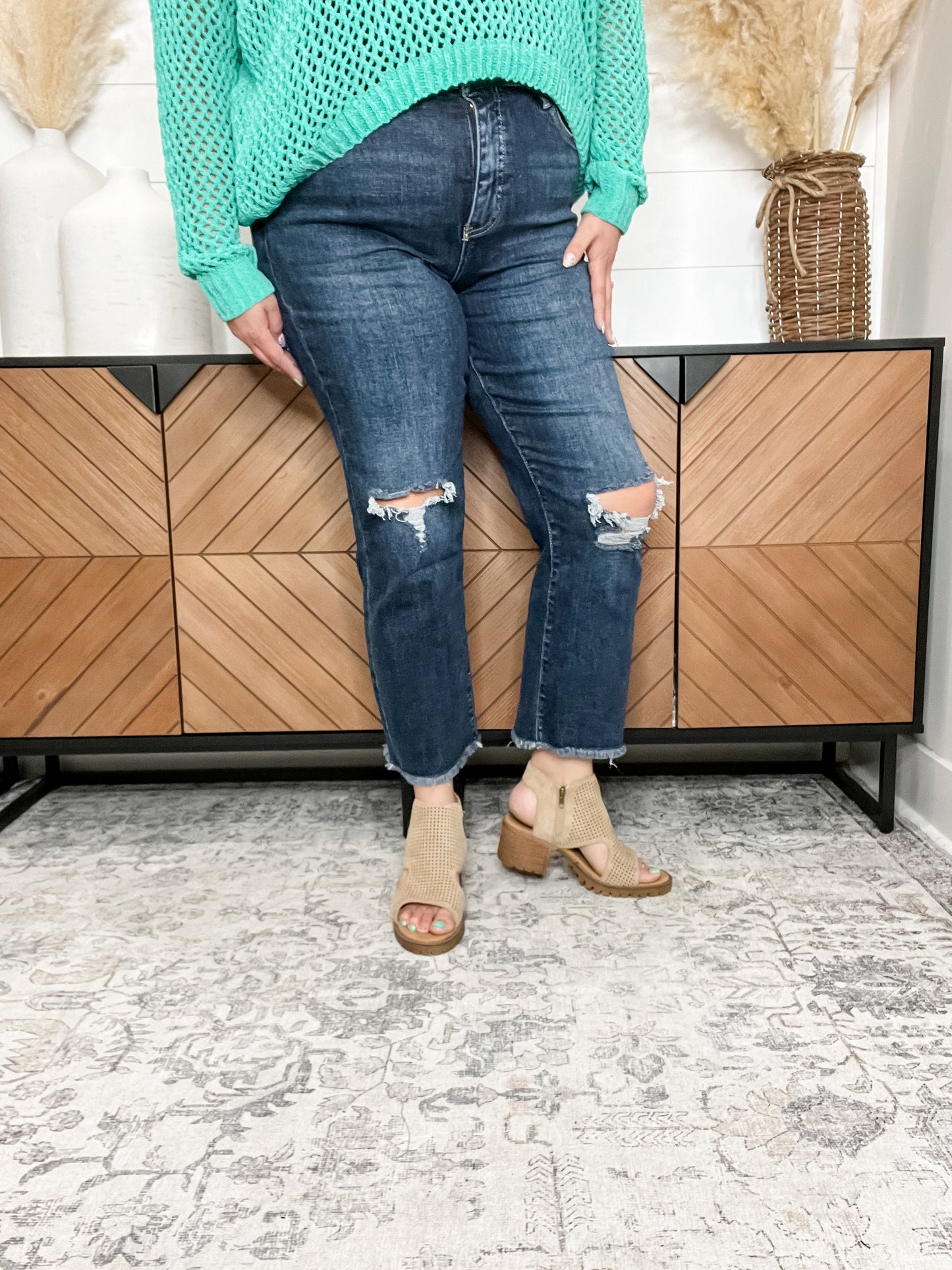 "Dylan" RFM Cropped Distressed Straight Leg