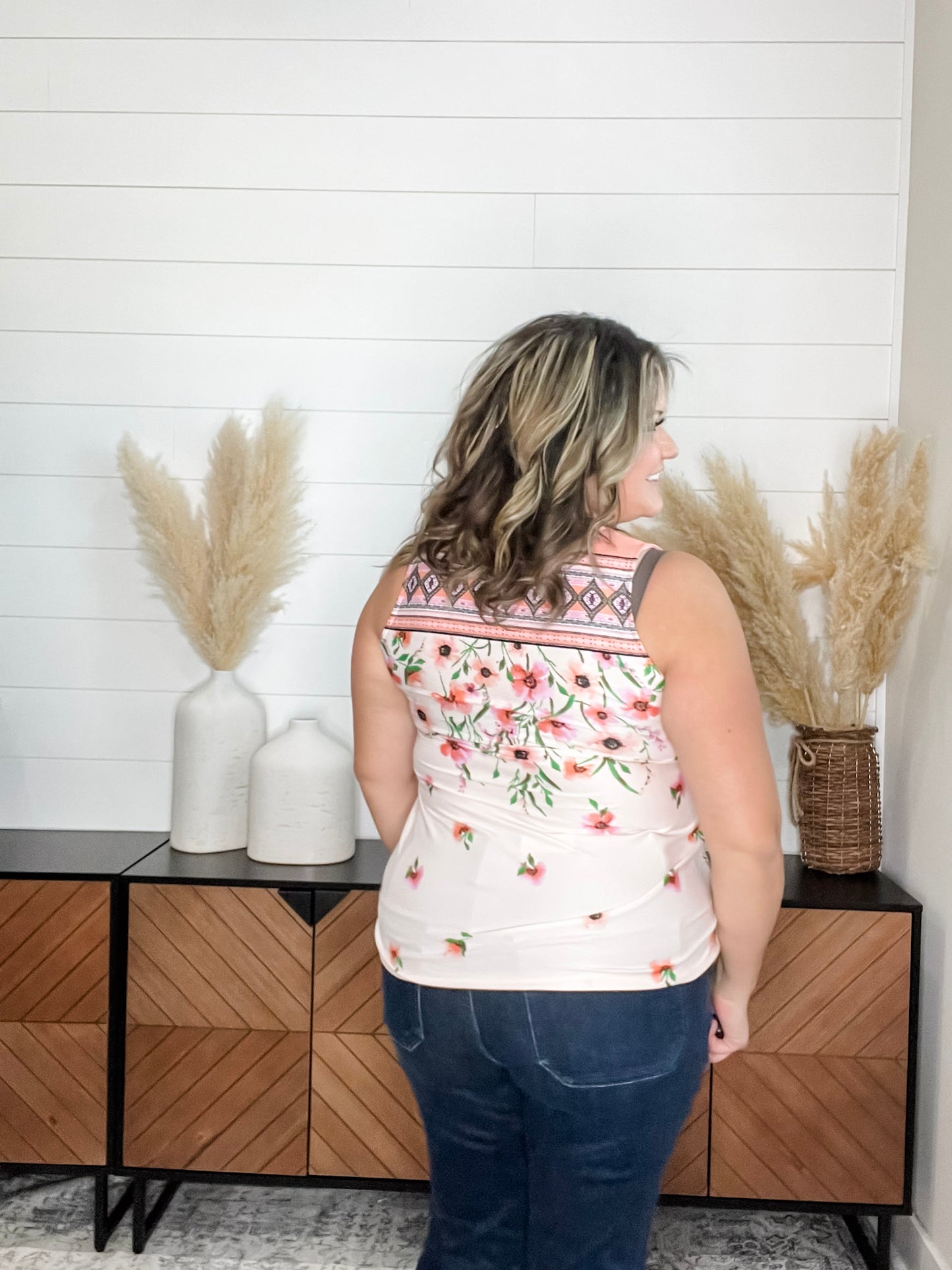"James" Floral U Neck Tank (Blush & Peach)