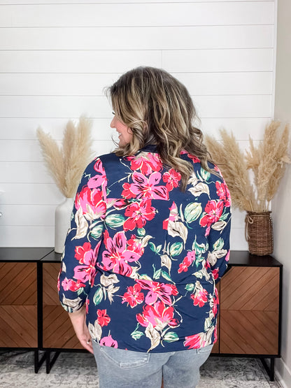 "Mykelti" Floral Lizzy 3/4 Sleeve Split Neck