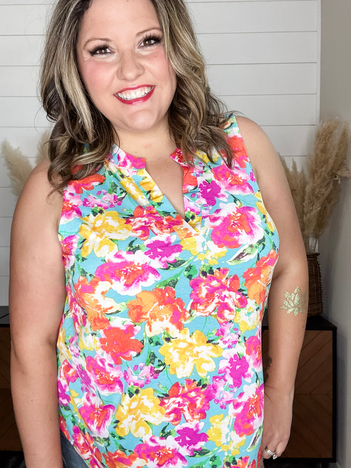 "Abilene" Sleeveless Split Neck