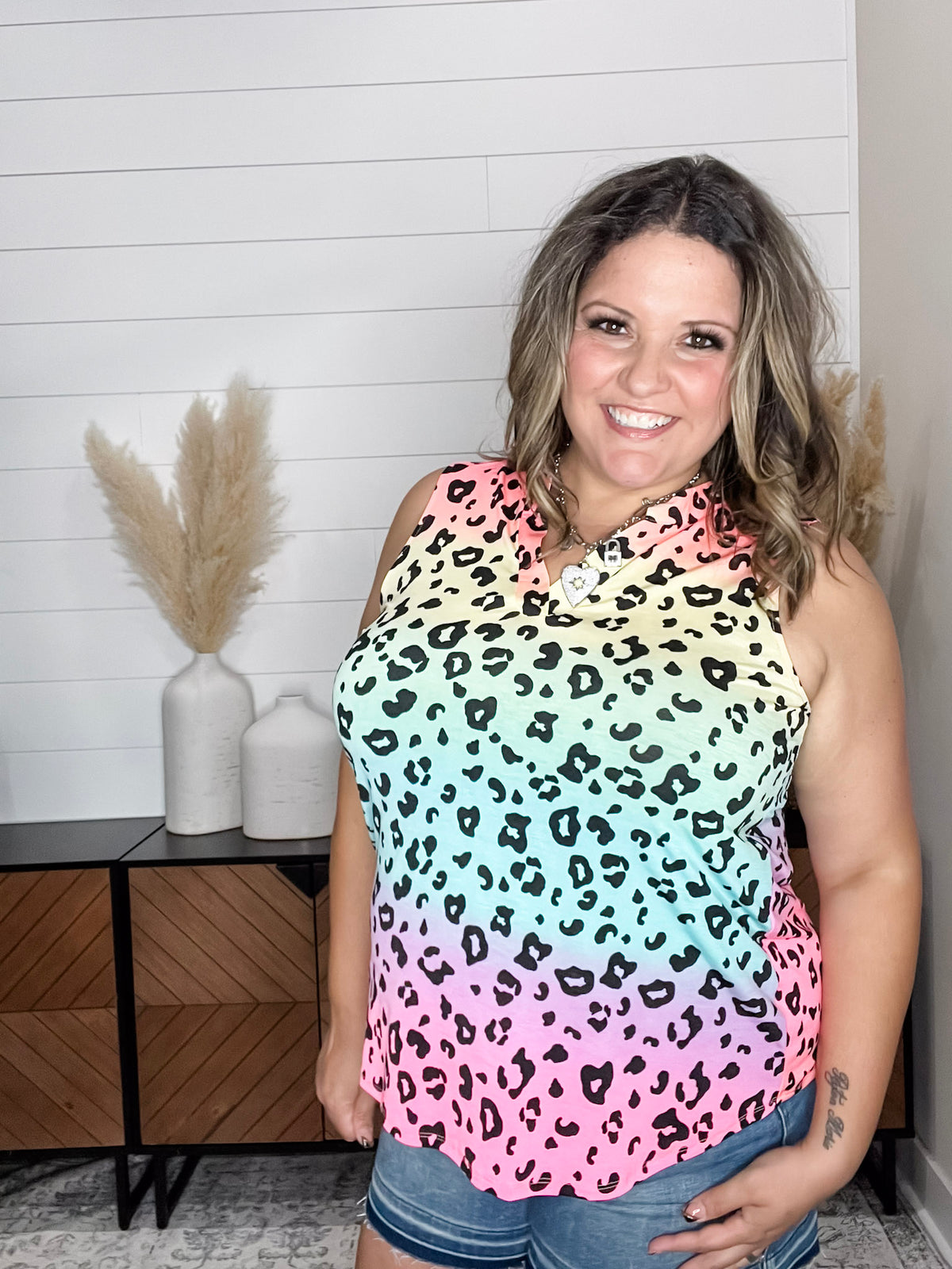 Dear Scarlett "Why Would I" Sleeveless Lizzy
