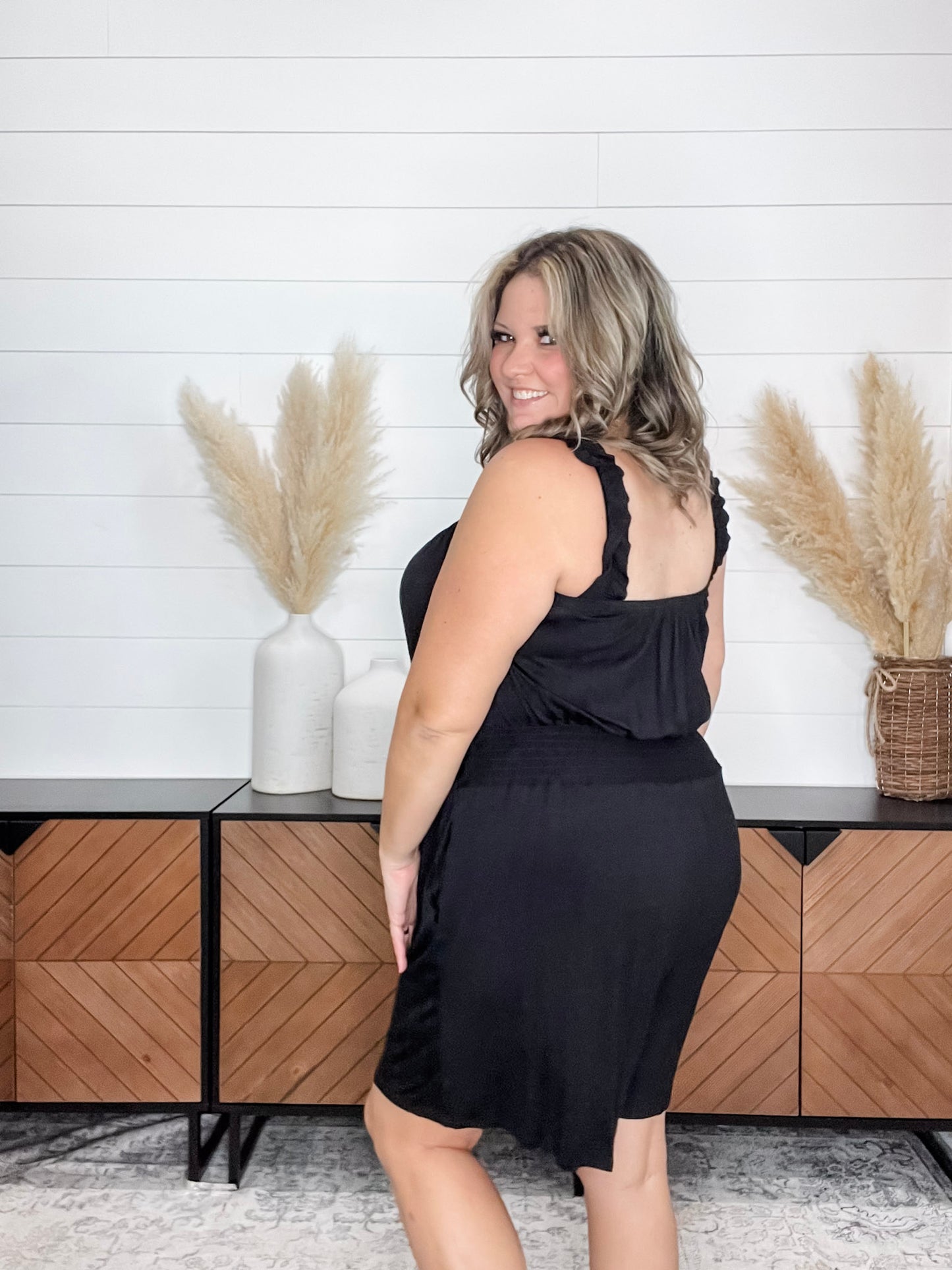 "Ripple" Ruffle Strap Romper (Black)