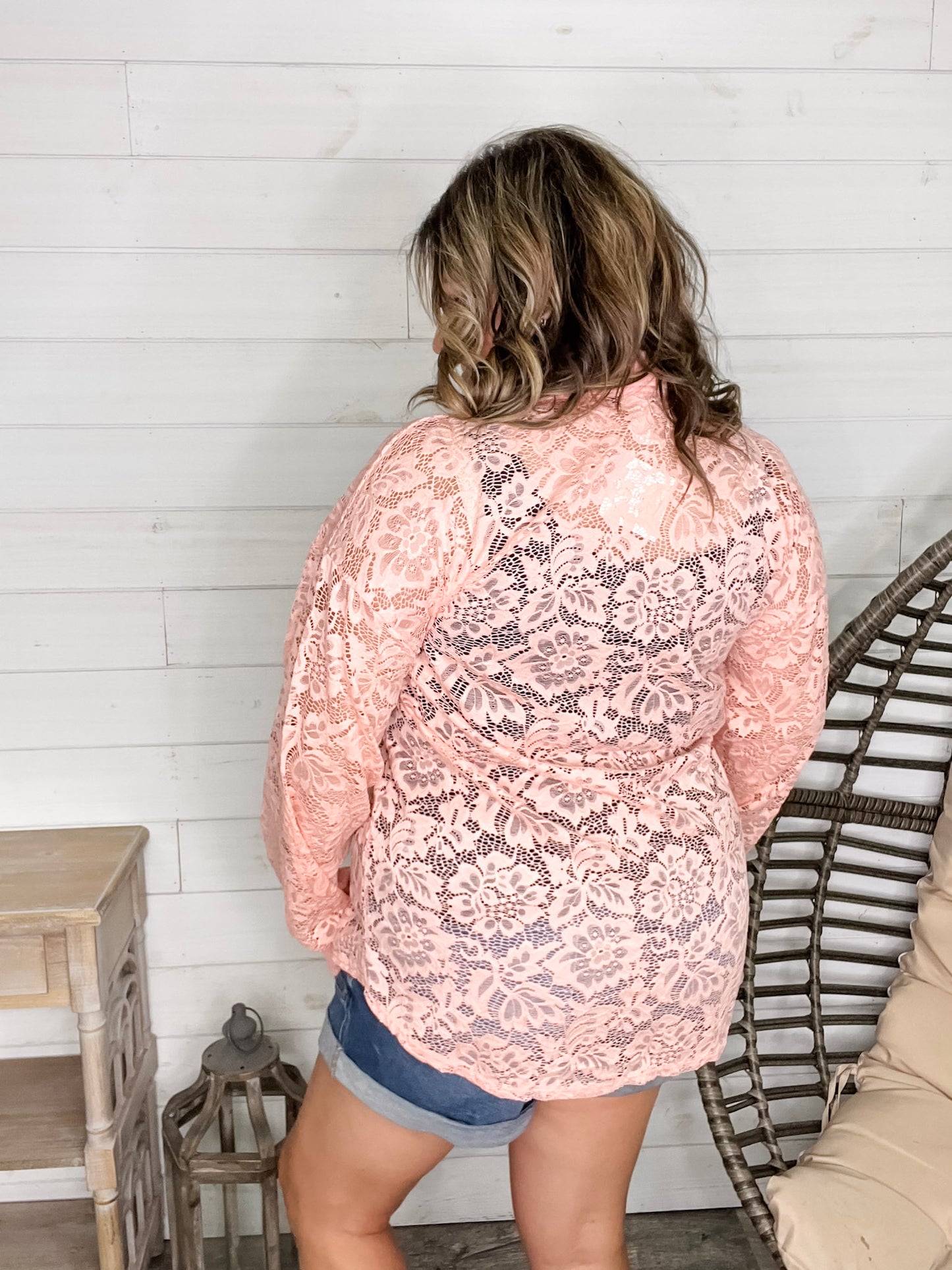 "Crosby" Lace Collared Button Up (Peach)