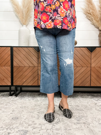 Judy Blue "Catch Up" Raw Hem Wide Leg Crops