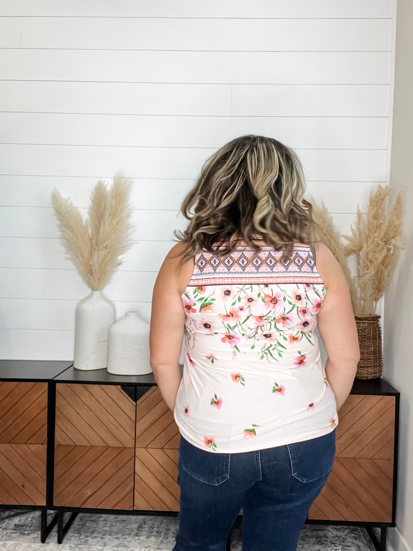 "James" Floral U Neck Tank (Blush & Peach)