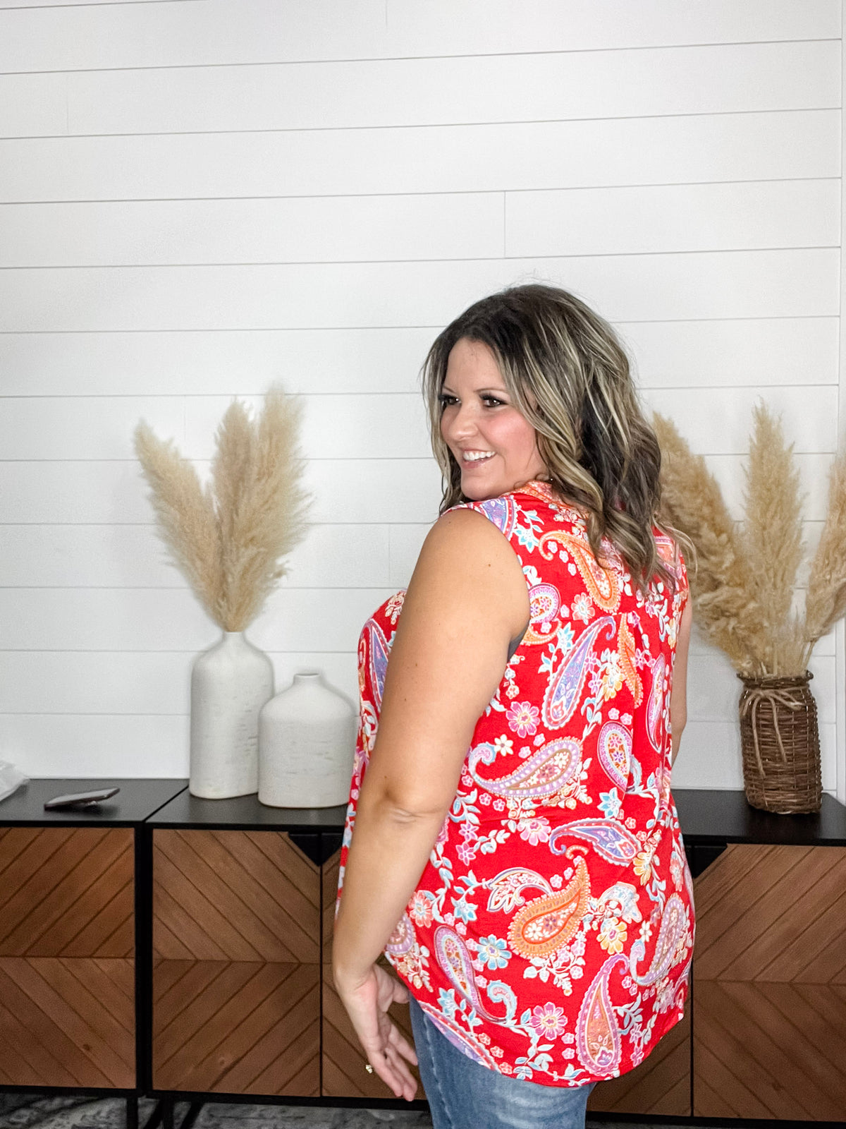 Dear Scarlett "Deon" Sleeveless Split Neck