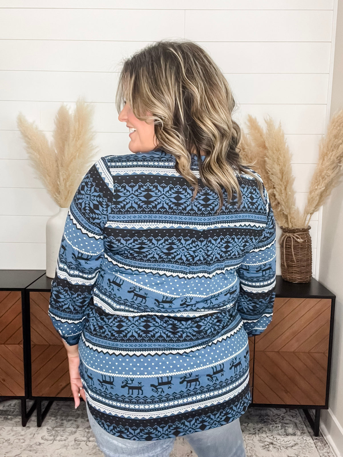 Dear Scarlett "Cornelius" 3/4 Sleeve Split Neck Tops