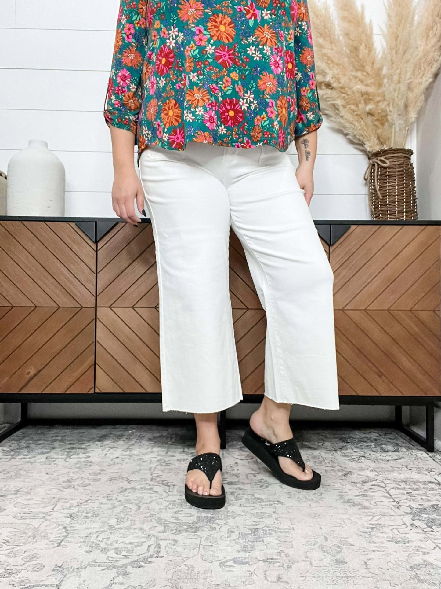 Judy Blue Bianca White Wide Leg Crops