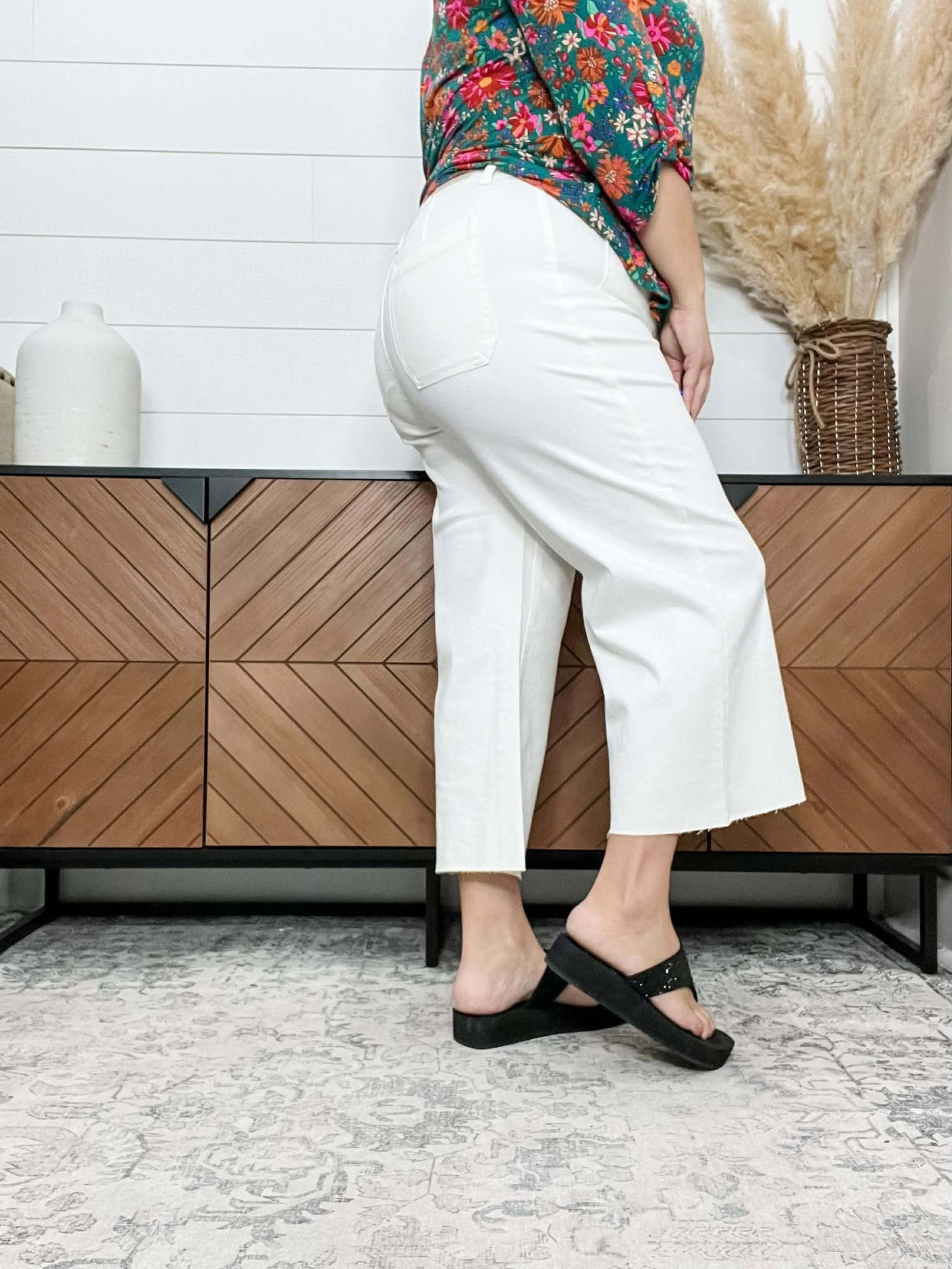 Judy Blue Bianca White Wide Leg Crops