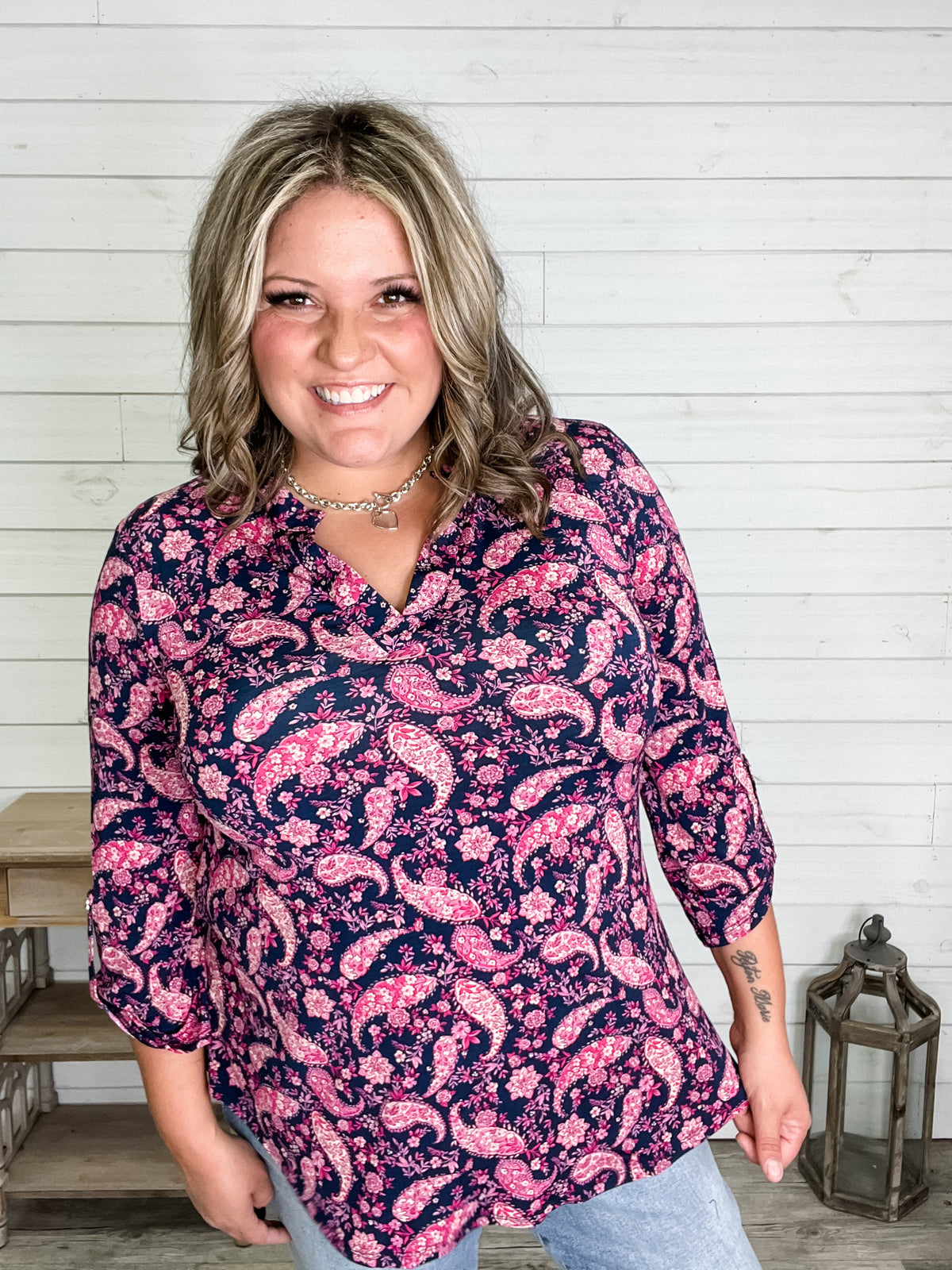 "Peggy" 3/4 Sleeve Split Neck