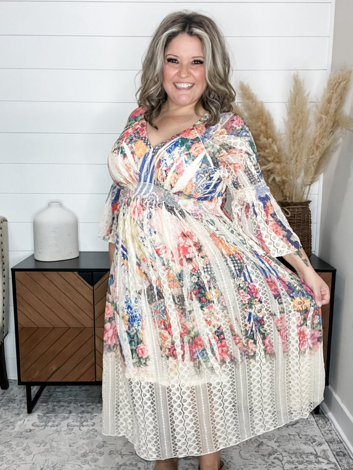 "Country In The Park" Long Sleeve V Neck Lace Dress (Bold Floral)