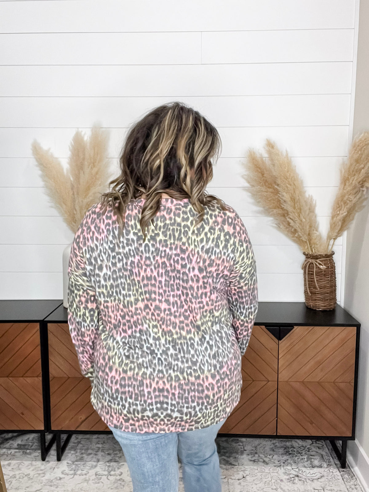 Dear Scarlett "Market" Balloon Sleeve V Neck Weekender
