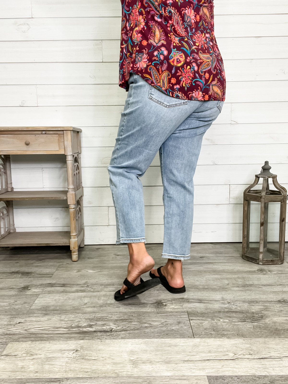Judy Blue "Lovely" Ankle Straight Leg Jeans