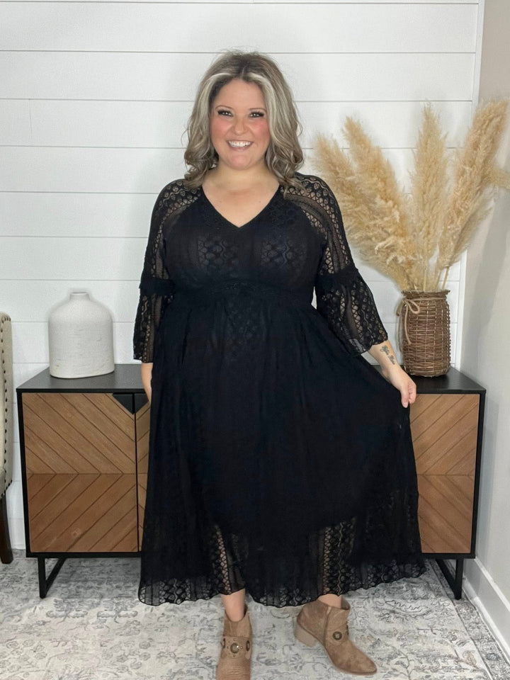 "Country In The Park" Long Sleeve V Neck Lace Dress (Black)