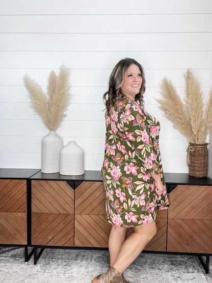 Dear Scarlett "Sodium" 3/4 Sleeve Split Neck Dress with Pockets