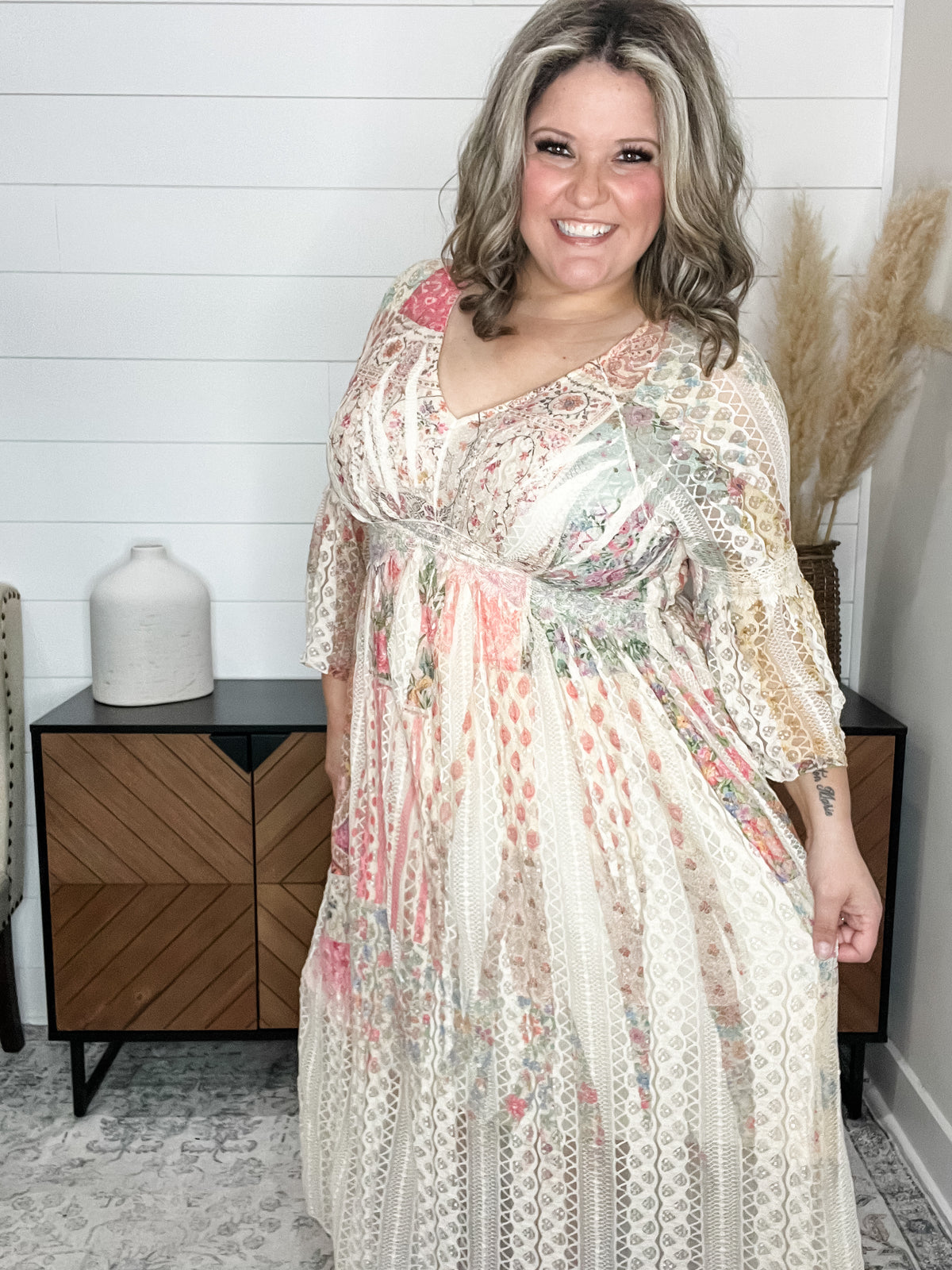 "Country In The Park" Long Sleeve V Neck Lace Dress (Patchwork)