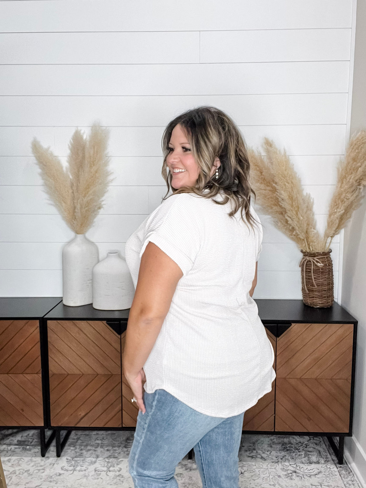 "Lucky" Short Sleeve Rolled Cuff Ruffle Ribbed