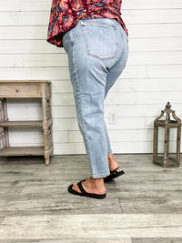 Judy Blue "Lovely" Ankle Straight Leg Jeans