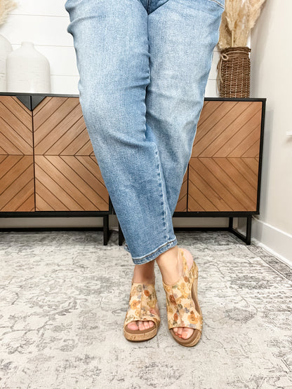 Corkys "Carley" Wedge Sandal (Camel Washed Flower)