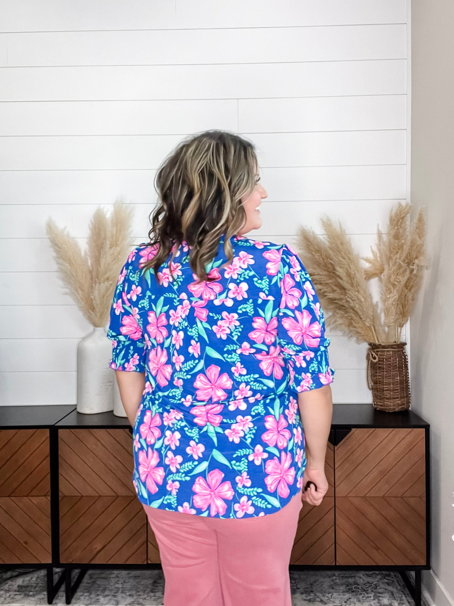 "Corning" 3/4 Smocked Sleeve Split Neck