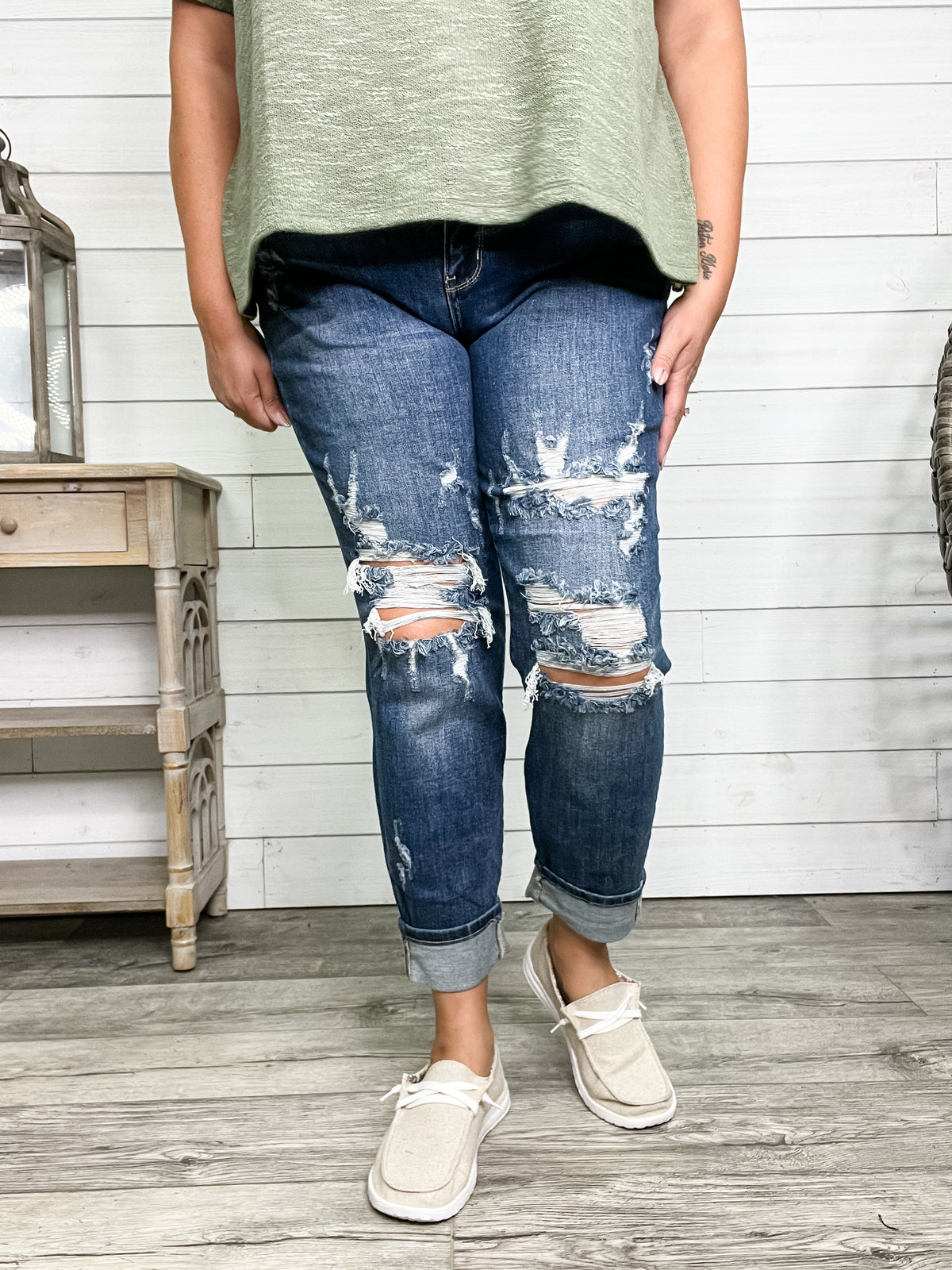 Judy Blue "Welcome to the Party" Boyfriend Jeans