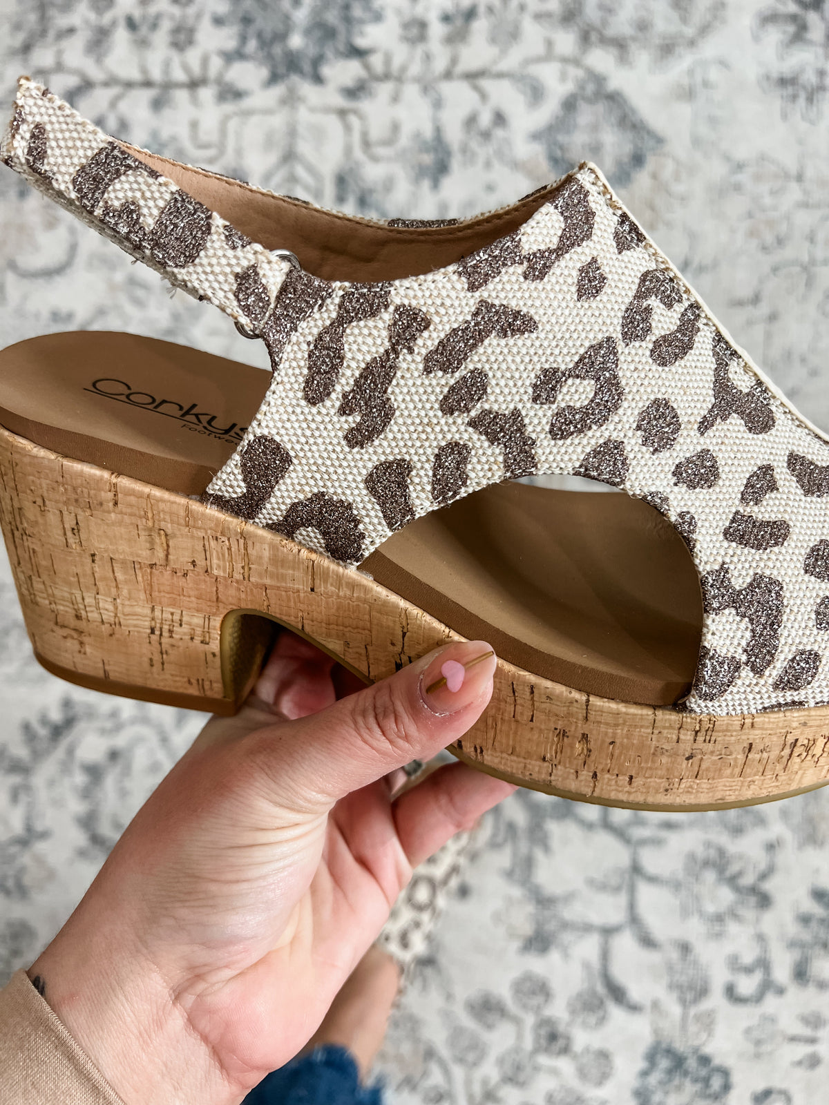 Corkys "Miss Carley" Cork Block Heel Sandal (Tan Sparkle Leopard)