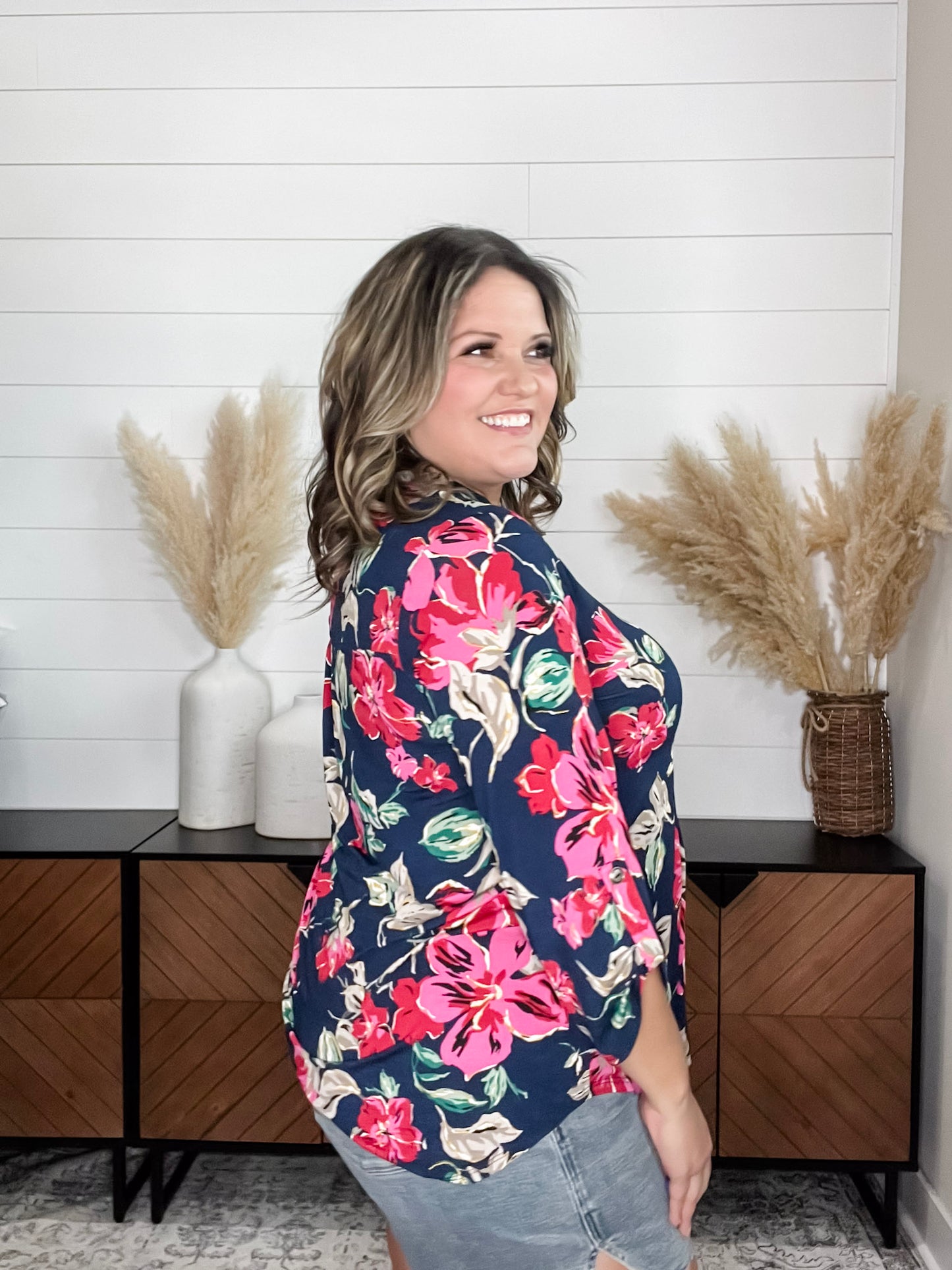 "Mykelti" Floral Lizzy 3/4 Sleeve Split Neck