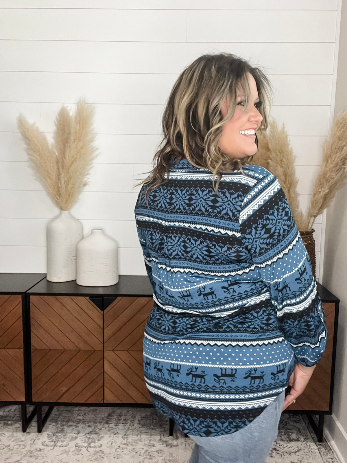Dear Scarlett "Cornelius" 3/4 Sleeve Split Neck Tops