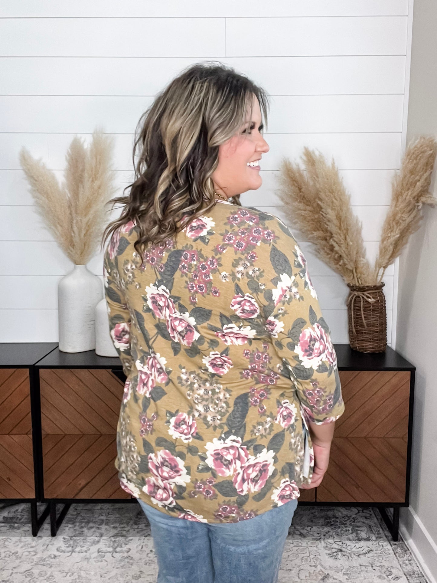 "Helena" 3/4 Sleeve Round Neck