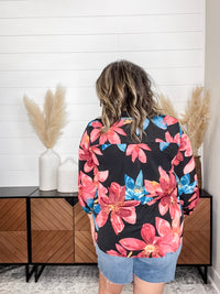 Dear Scarlett "Beaumont" Floral Lizzy 3/4 Sleeve Split Neck