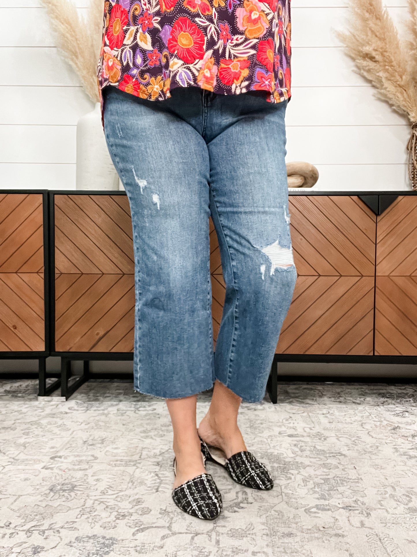 Judy Blue "Catch Up" Raw Hem Wide Leg Crops