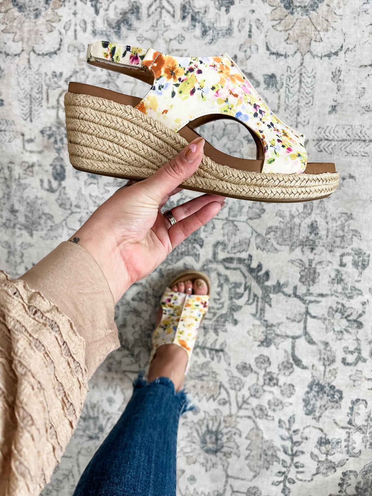 Corkys "Carley" Wedge Sandal (Natural Mini Floral Jute)