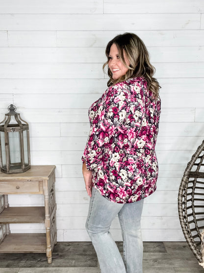 "Reynolds" Floral Lizzy 3/4 Sleeve Split Neck