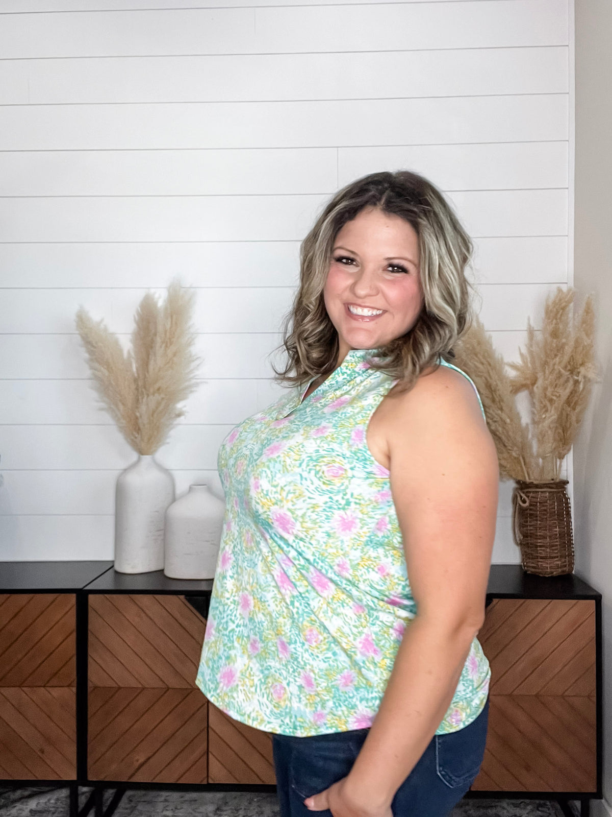 Dear Scarlett "Lerae" Sleeveless Lizzy