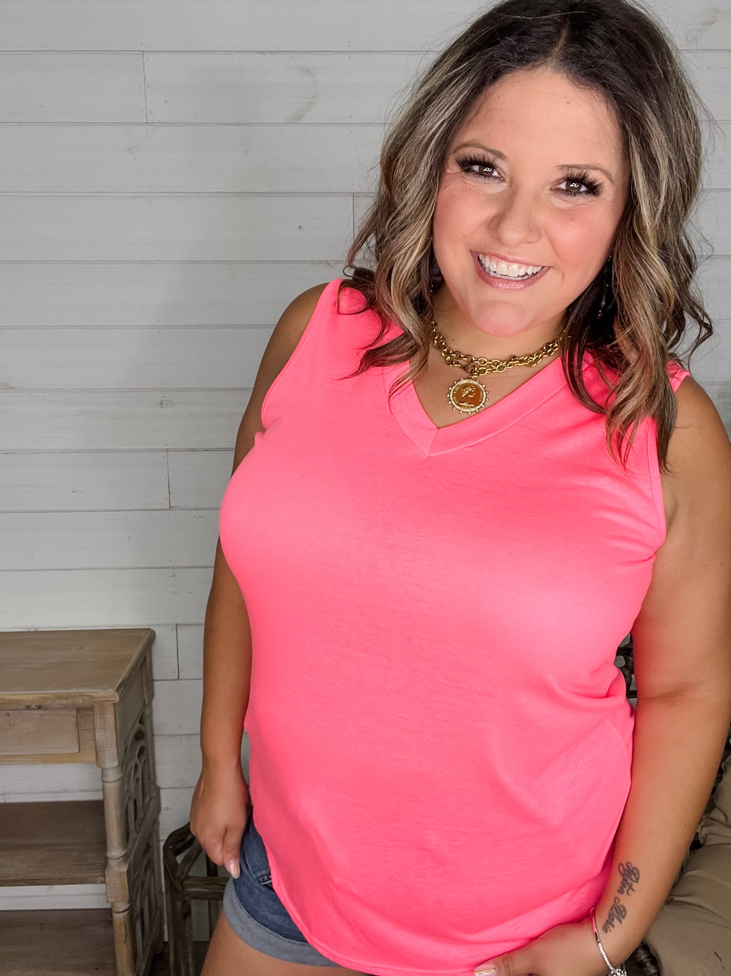 "Endless" Sleeveless V Neck (Neon Coral)