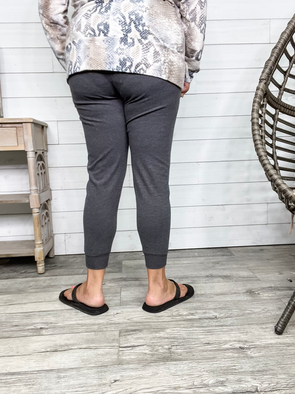 "Gold Medal" High-Waisted Jogger Leggings (Charcoal)