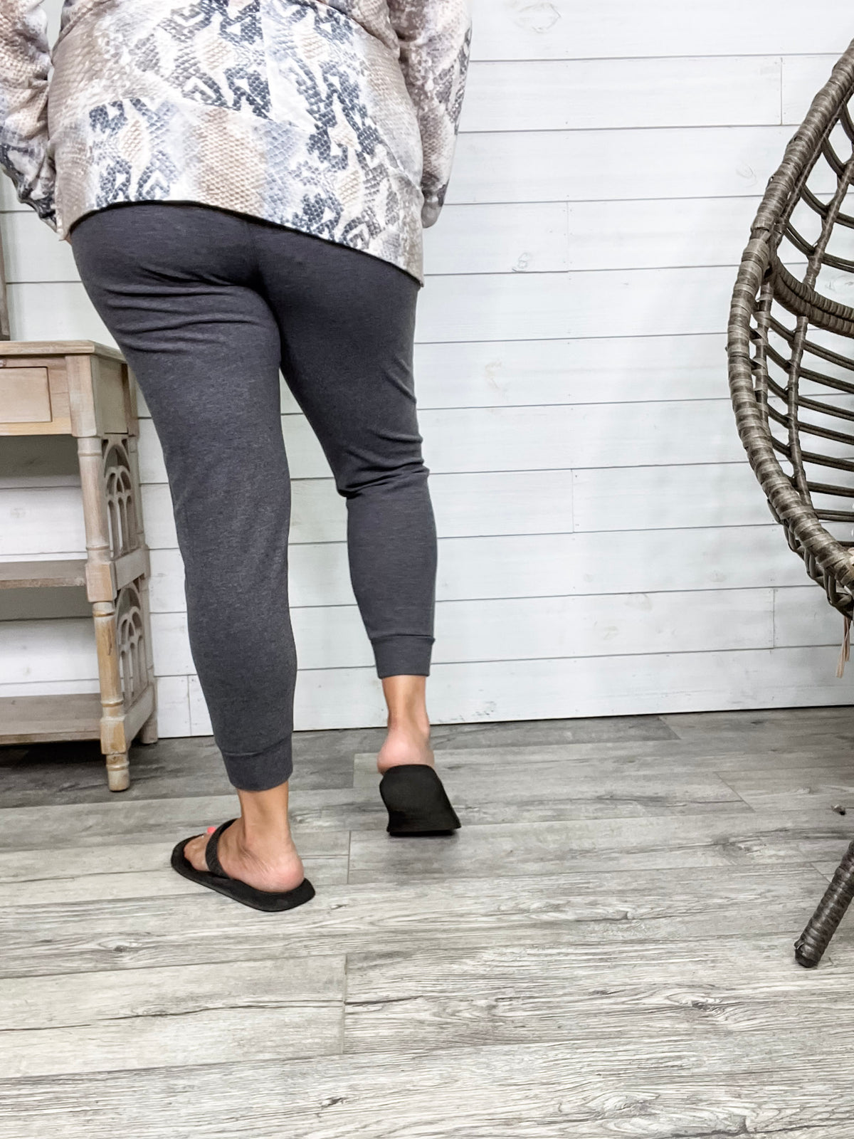 "Gold Medal" High-Waisted Jogger Leggings (Charcoal)