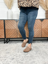 Judy Blue "Plant Therapy" Stem hem Tummy Control Skinny Jeans