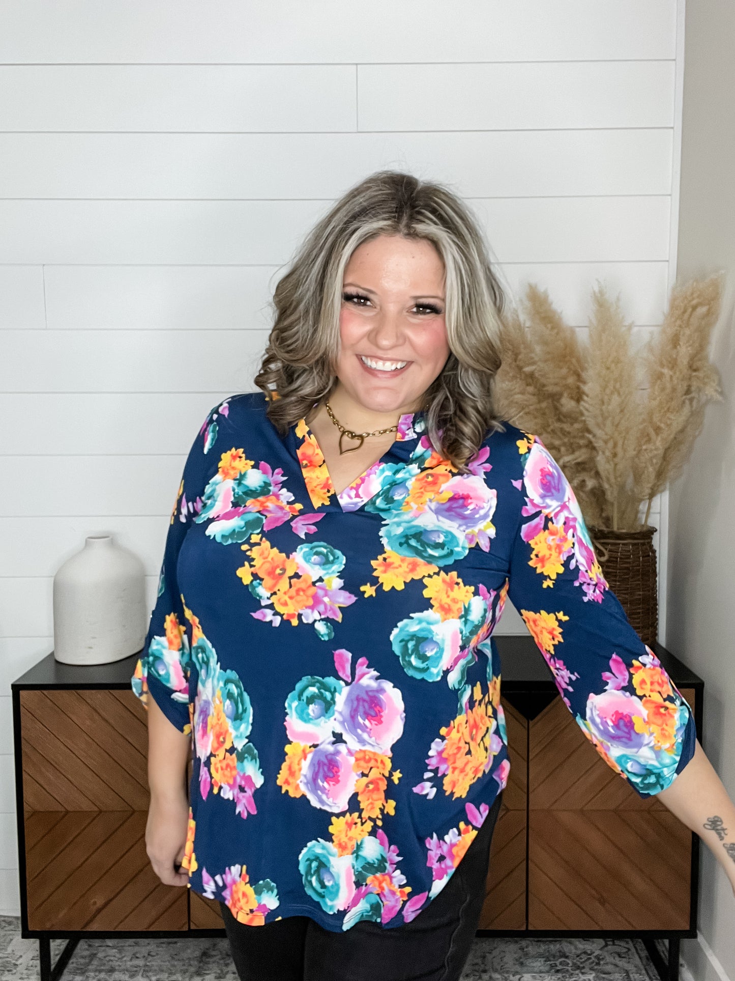 "Dion" Dear Scarlett 3/4 Sleeve Split Neck