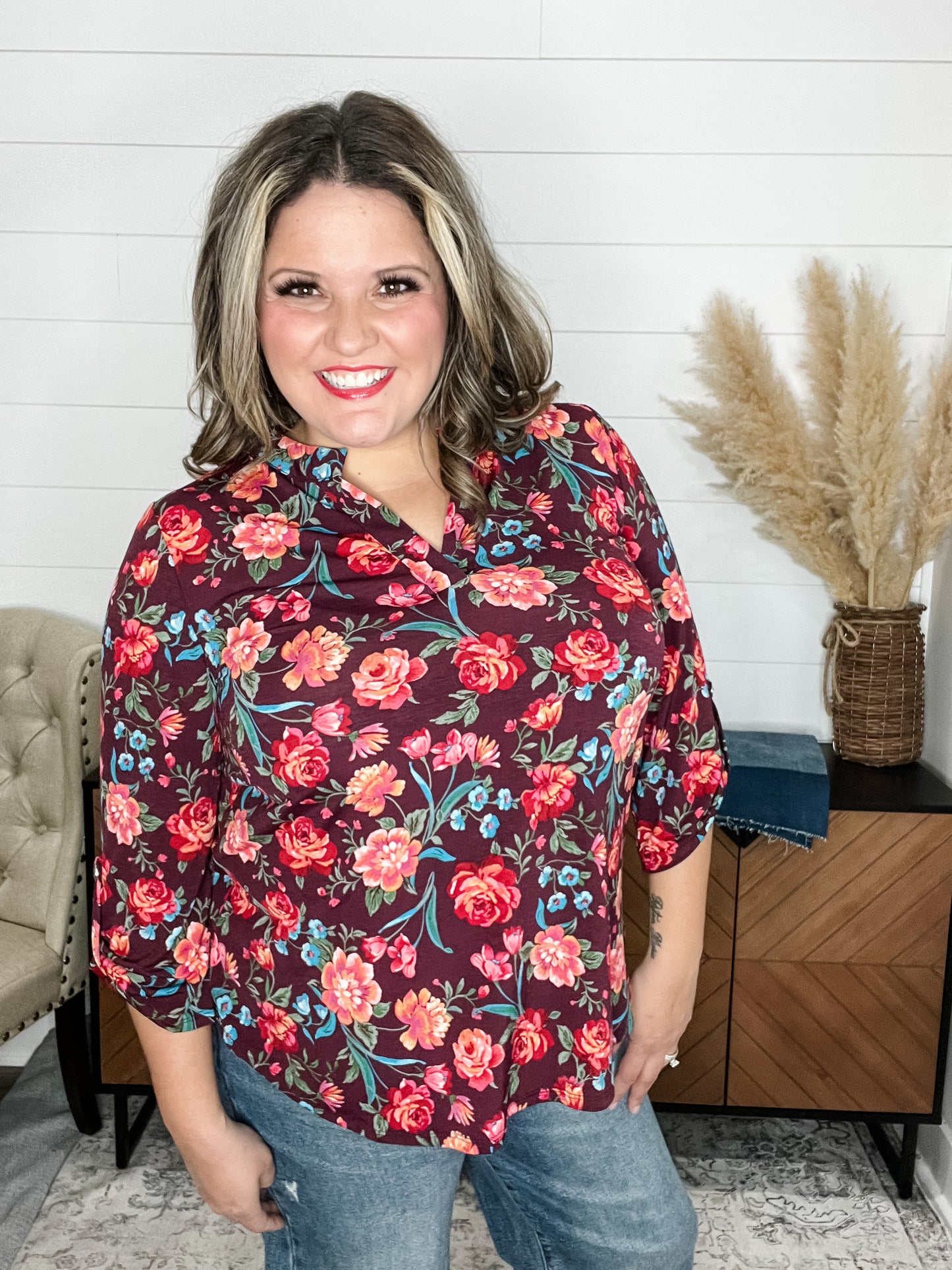 "Quail" 3/4 Sleeve Split Neck