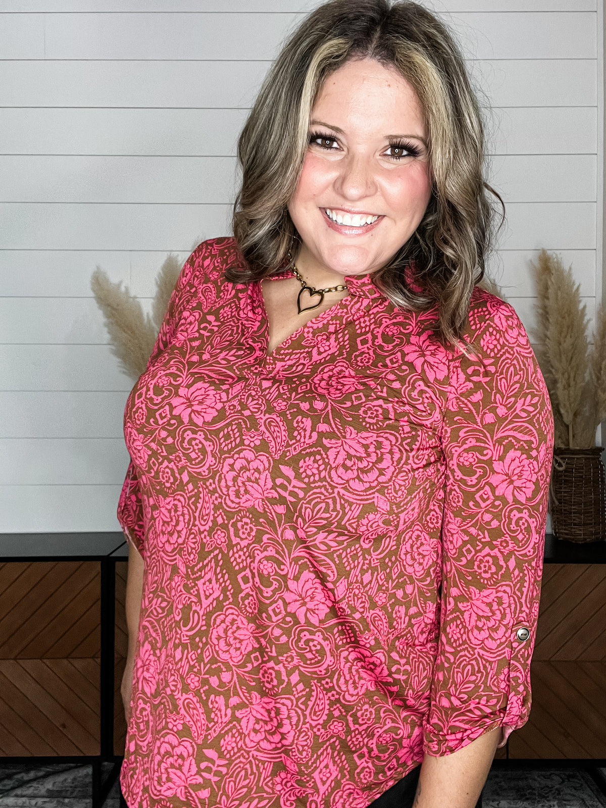 Dear Scarlett "Osprey" 3/4 Sleeve Split Neck