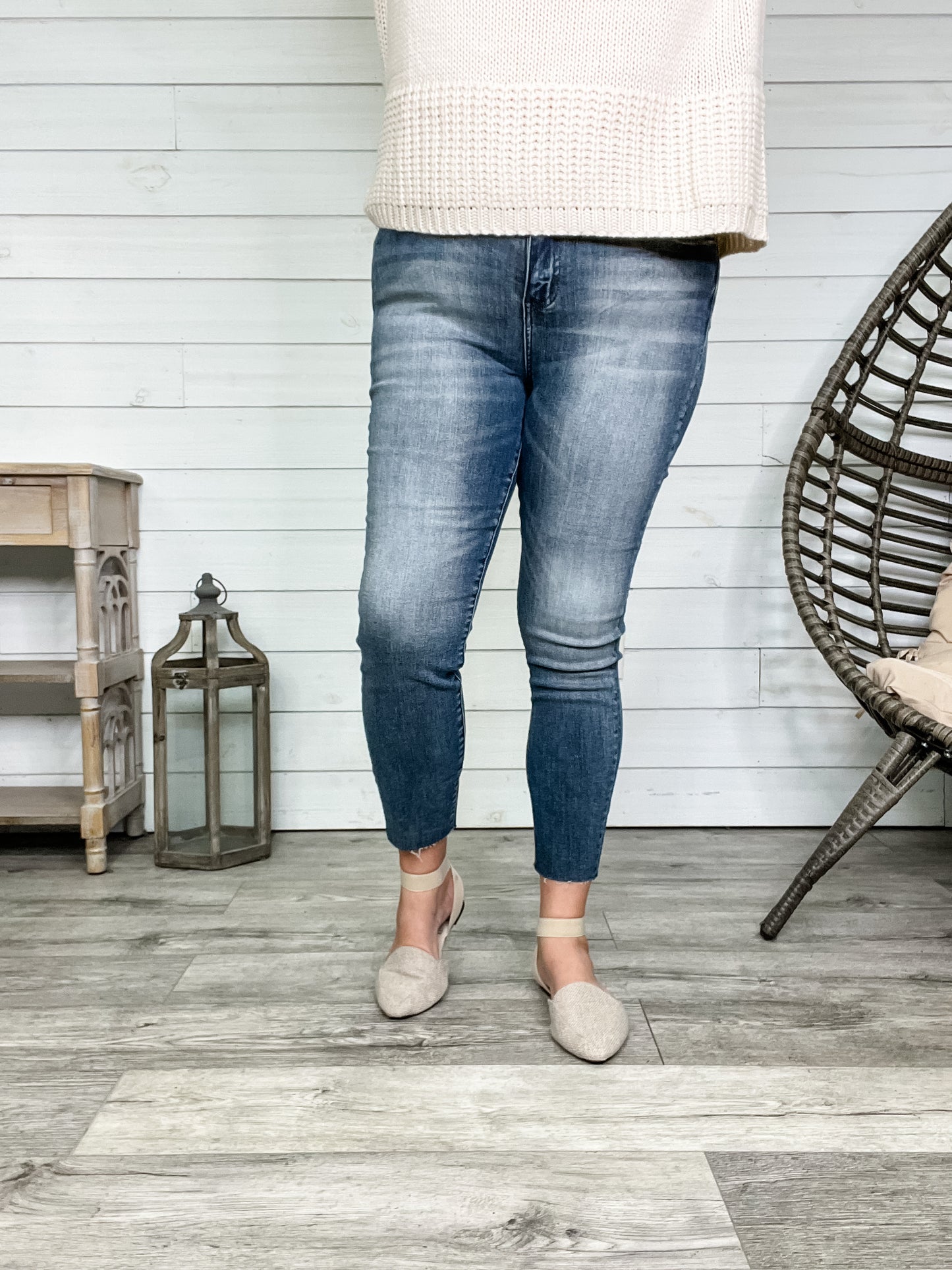 Judy Blue "Smitten on Mittens" Relaxed Fit Jeans